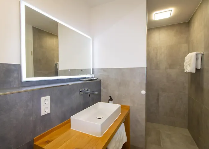 Moselhaus Krieger * 트라벤트라바흐